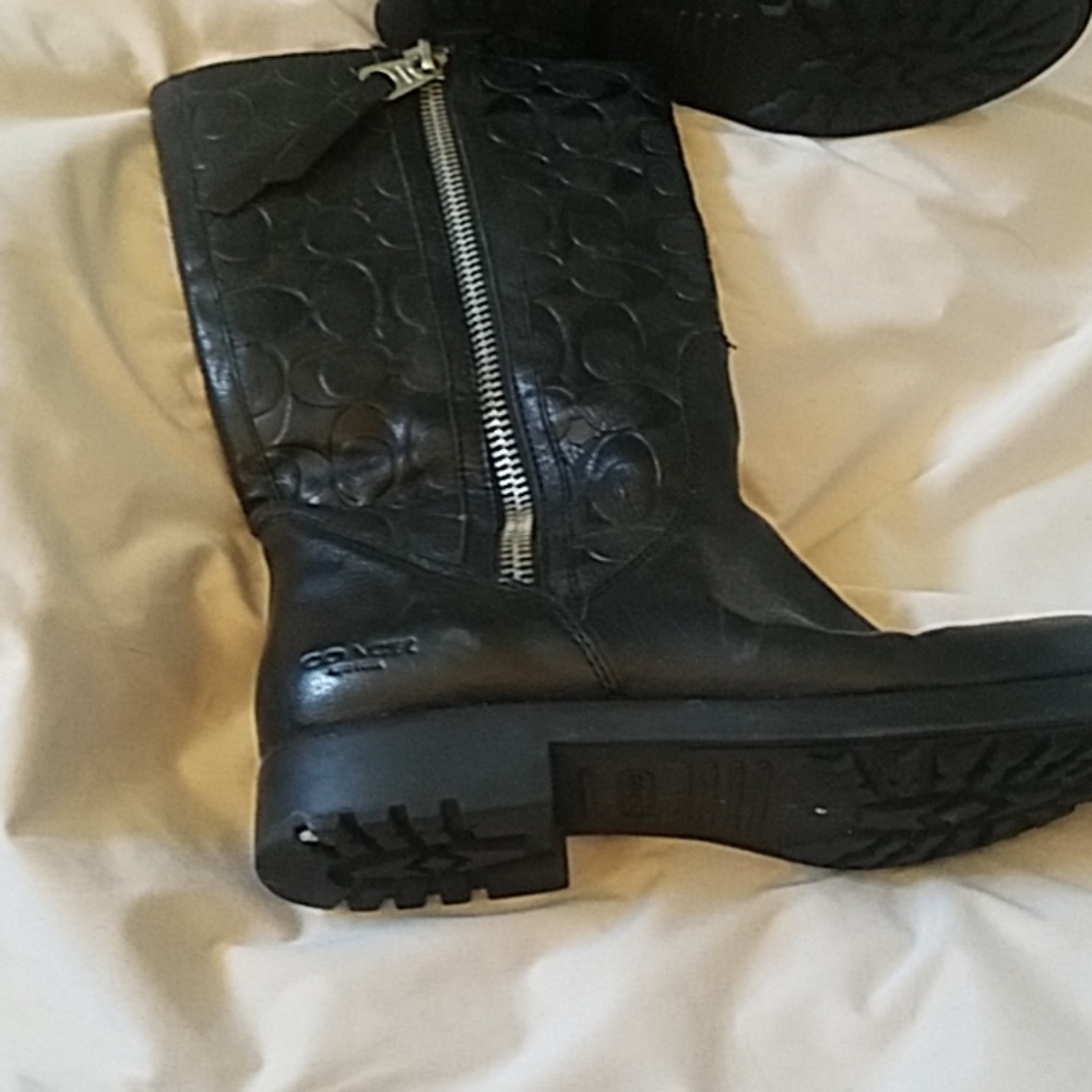 Coach boots